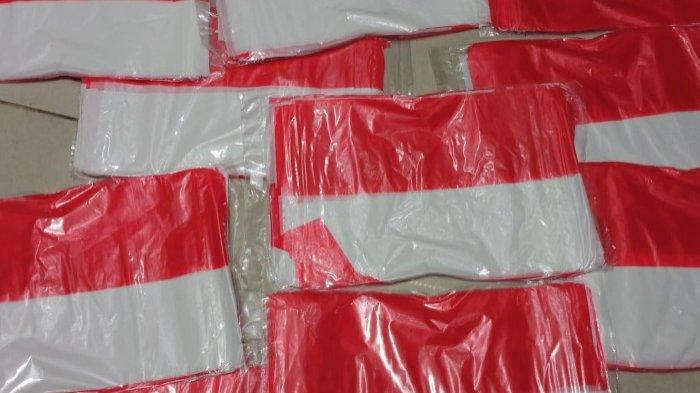 Bendera plastik merah putih