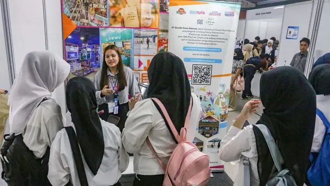 Pencari kerja (Pencaker) memadati Job Fair Depok 2026. (KLY/ Arie Basuki)
