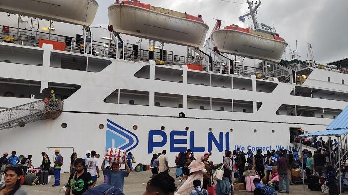 TIBA - Salah satu armada milik PT PELNI saat tiba di Pelabuhan Tenau Kupang pada 24 Maret 2026 lalu dalam suasana arus mudik idul fitri.