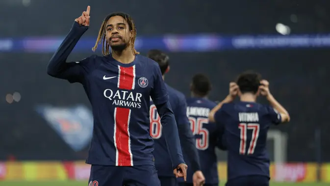 Tujuh gol PSG dicetak oleh pemain berbeda. Bradley Barcola membuka keunggulan lewat golnya di menit ke-20. (Thibaud MORITZ/AFP)