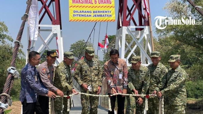 Jembatan Rintisan Garuda di Sukoharjo diresmikan
