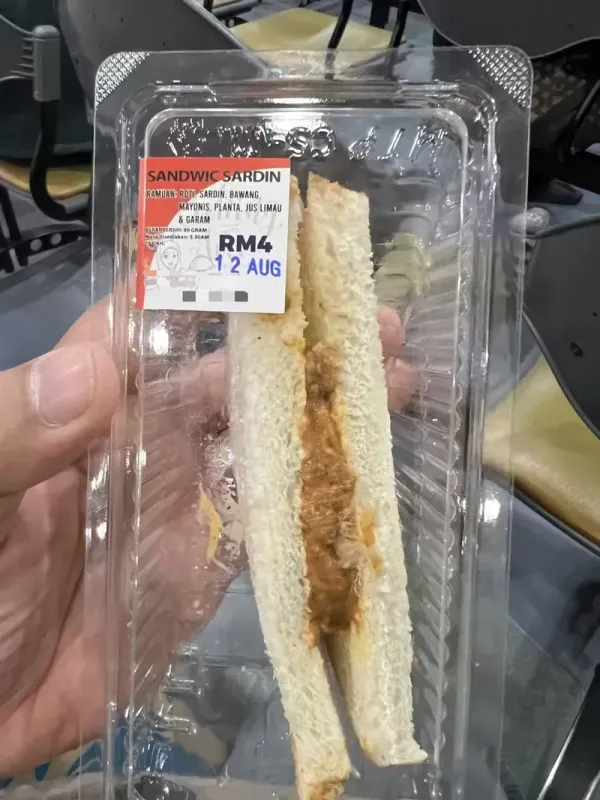 Beli Sandwich Sarden Rp 17 Ribu, Pelanggan Kaget Isinya Secuil