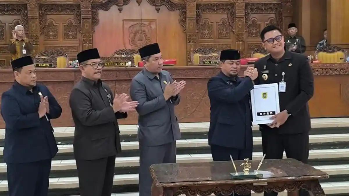 KLATEN TERKINI - DPRD Kabupaten Klaten mulai memproses pemilihan Wakil Bupati Klaten melalui pembentukan Panitia Khusus (Pansus) dalam rapat paripurna DPRD Klaten, Kamis (13/8/2026)