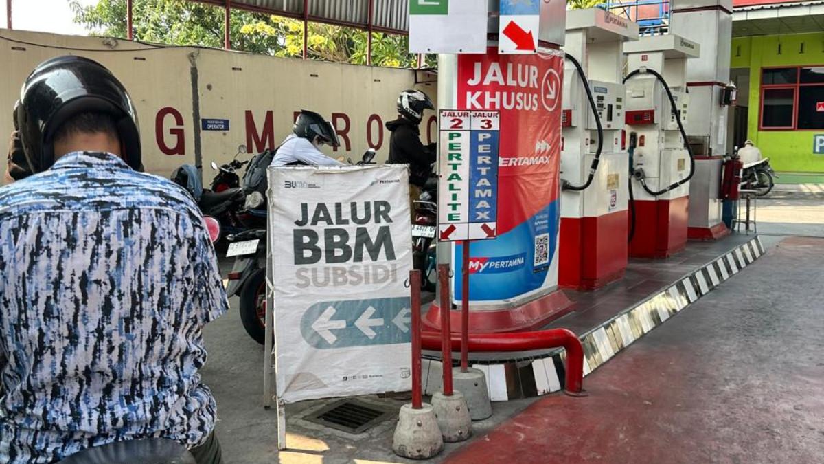 UPDATE HARGA BBM - Potret SPBU Sekarpace, Solo Senin (3/8/2026).