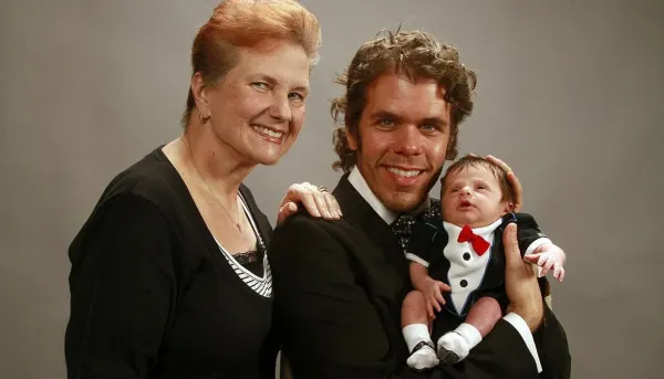 Perez Hiltons mother steps in for his children amid mental health crisis