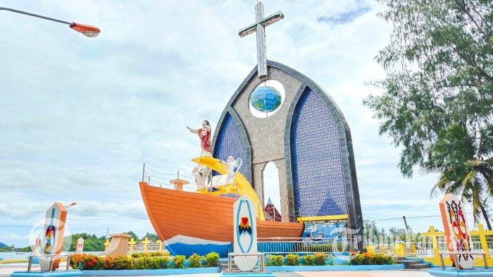 HUT PEKABARAN INJIL - Potret Tugu Pekabaran Injil di Tanah Tabi Papua, yang dibangun pada 10 Maret 2010 di Pulau Metu Debi, sebagai bukti tempat pertama kalinya Injil masuk ke Tanah Tabi, Kamis (10/3/2022).