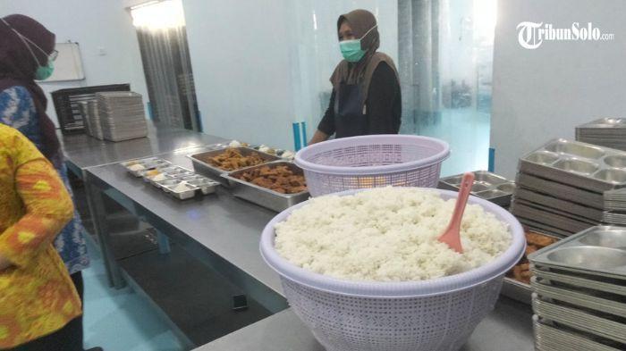 KERACUNAN MBG - Forkopimcam Giritontro meninjau SPPG Giritontro usai adanya laporan siswa mengalami gejala keracunan. Sebanyak 5 siswa SD Negeri 5 Giritontro, Wonogiri, mengeluhkan mual saat jam sekolah pada Rabu (12/8/2026).