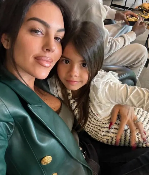 Georgina and daughter Alana. Photo: IG