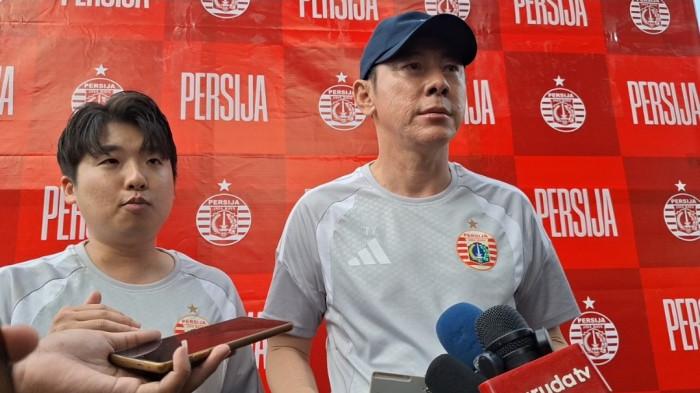 PERSIAPAN PERSIJA - Wawancara pelatih Persija, Shin Tae-yong usai memimpin latihan jelang tampil di Super League 2026/2027 di Persija Training Ground, Sawangan, Depok, Jumat (17/7/2026). Tribunnews/Abdul Majid
