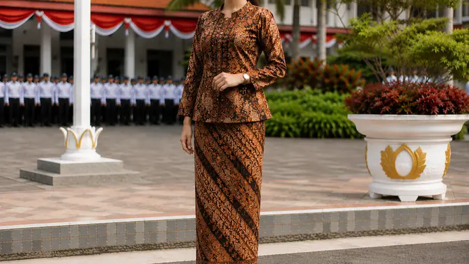 Padu Padan Batik dan Rok untuk Upacara Hari Kemerdekaan 17 Agustus 1945 HUT RI Ke-81 (AI Generated)