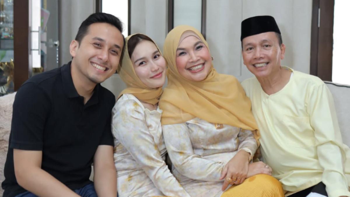 Kevin Gusnadi sudah akrab dengan keluarga Ayu Ting Ting.