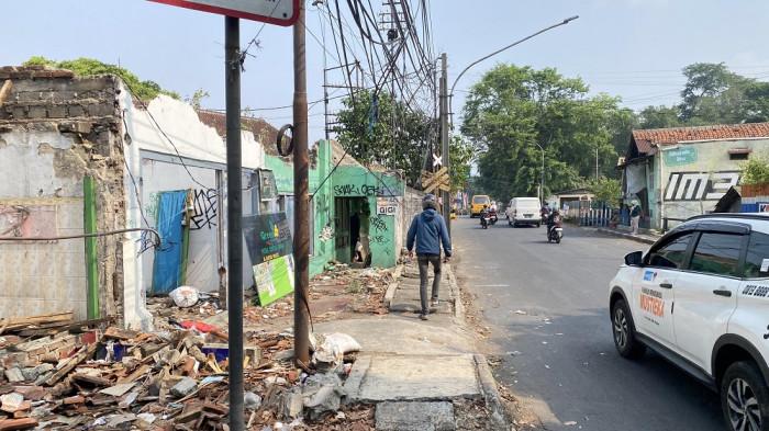 UNDERPASS - Lalu lintas di titik pembangunan Underpas Gatot Subroto Kota Cimahi masih normal, rekayasa diperkirakan dimulai pada pekan ketiga bulan Agustus 2026.