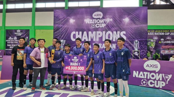 FUTSAL ANTARPELAJAR - Kompetisi futsal antarpelajar AXIS Nation Cup (ANC) 2026 resmi ditutup di GOR Tipe B, Kelurahan Kampung Empat, Kota Tarakan, Kaltara, Minggu (16/8/2026). Ajang pencairan bakat Timnas U-19 futsal itu pertama kalinya digelar di Tarakan, diikuti 42 tim pelajar Kaltara yang berebut tiket ke jenjang nasional.