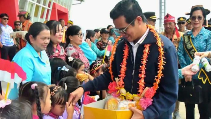 16082026 Bupati Nunukan Irwan Sabri tiba di Krayan 02
