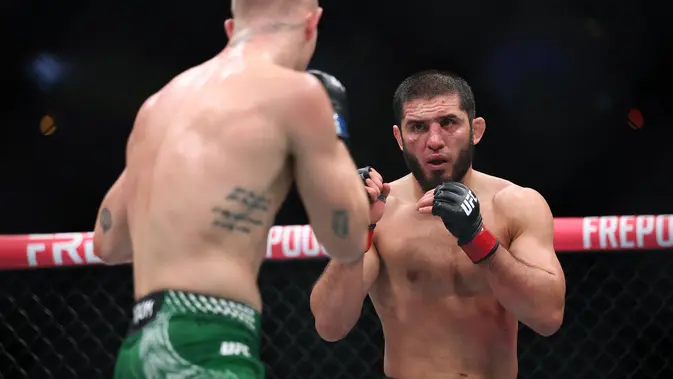 Islam Makhachev Menang Angka atas Ian Machado Garry di UFC 330 (AFP)