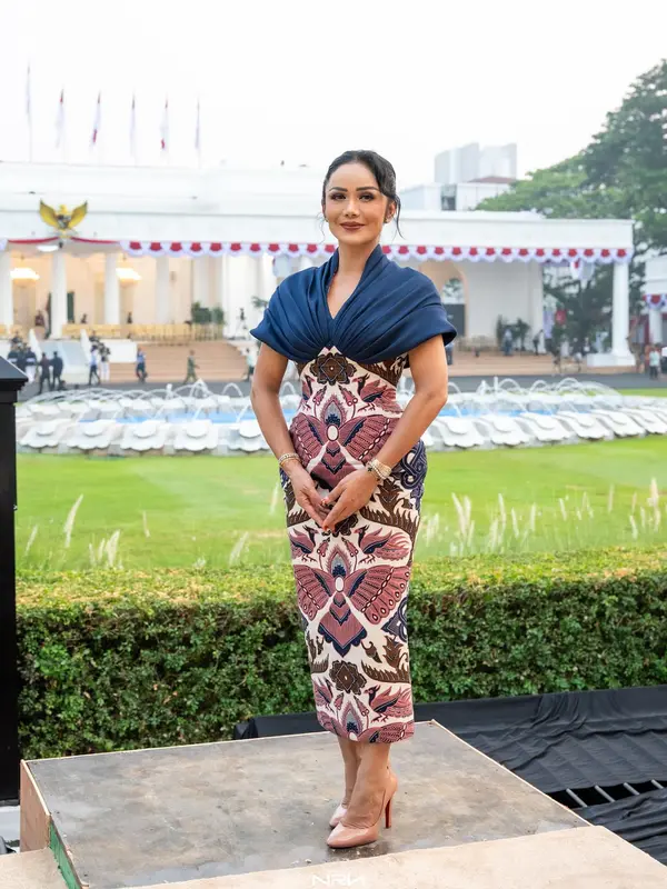 Potret Kris Dayanti persiapkan bernyanyi untuk 17 Agustus (instagram.com/krisdayantilemos)
