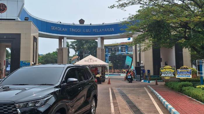 SEKOLAH KEDINASAN GRATIS - Sekolah Tinggi Ilmu Pelayaran (STIP) Jakarta. Bagi lulusan SMA/sederajat yang ingin melanjutkan pendidikan sekaligus memiliki peluang berkarier sebagai aparatur sipil negara (ASN), sekolah kedinasan bisa menjadi salah satu pilihan.