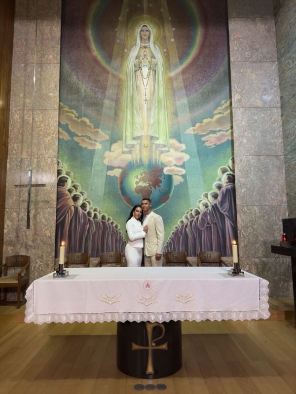The couple at the Shrine of Our Lady of Fátima.. Photo from Instagram/@couturevision