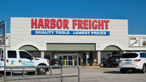 A Harbor Freight storefront and parking lot