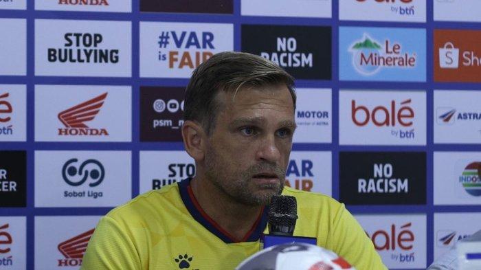 PERSIB Bandung resmi menunjuk Igor Tolic sebagai Head Coach baru untuk memimpin tim pada musim 2026/2027.