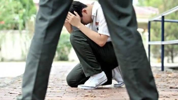 BARU TAHU - Ilustrasi perundungan. Pejabat Dindikbud Lumajang mengaku baru tahu kasus bullying maut siswa SMP PGRI Sukodono, Lumajang, Jawa Timur.