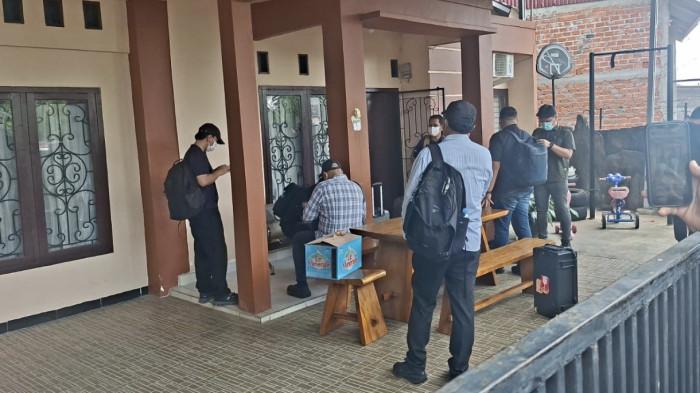 GELEDAH-Komisi Pemberantasan Korupsi (KPK) kembali melakukan penggeledahan di Kota Bengkulu, Kamis (13/8/2026). 