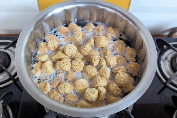 How to Easily Identify Pure, Genuine, and High-Quality Soya Chunks
