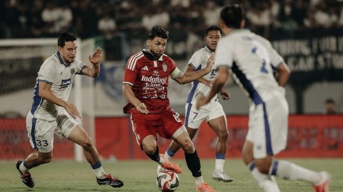 BEREBUT BOLA - Bali United FC melakoni laga pamungkas Dewata Challenge Series 2026 melawan Persib Bandung di Stadion Kapten I Wayan Dipta, Gianyar, Selasa (18/8/2026). (Dokumentasi Bali United)