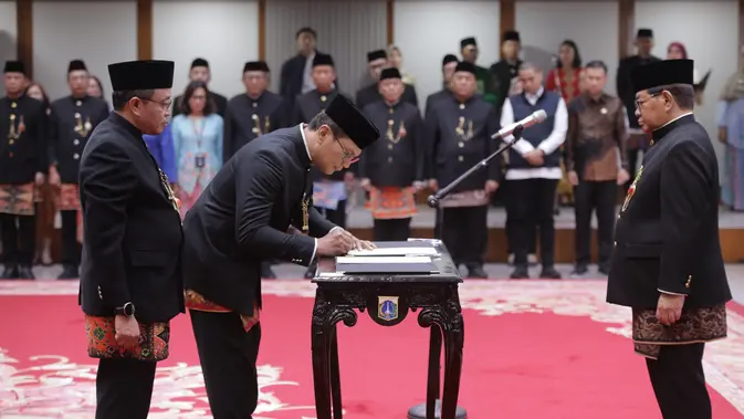 Gubernur DKI Jakarta Pramono Anung merotasi tujuh pejabat pimpinan tinggi pratama di lingkungan Pemerintah Provinsi (Pemprov) DKI Jakarta. (Pemprov DKI Jakarta)