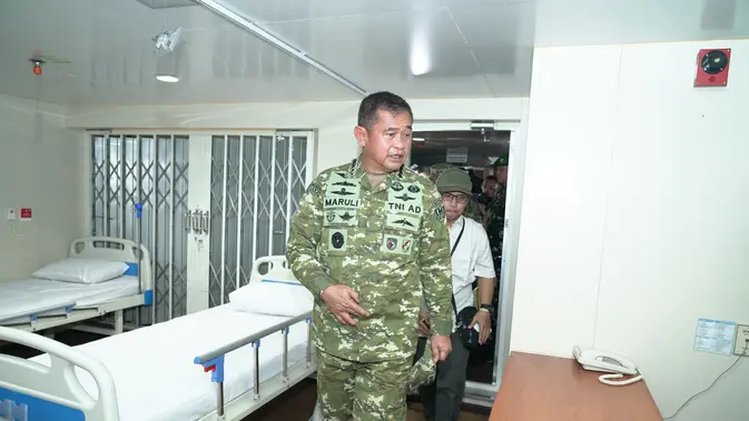 Kapal rumah sakit ADRI XC II BM, untuk membantu masyarakat yang terdampak gempa bumi di Nusa Tenggara Timur (NTT). (Dispenad)