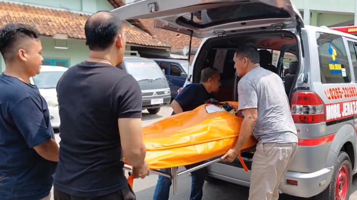 KORBAN PEMBACOKAn ki danu