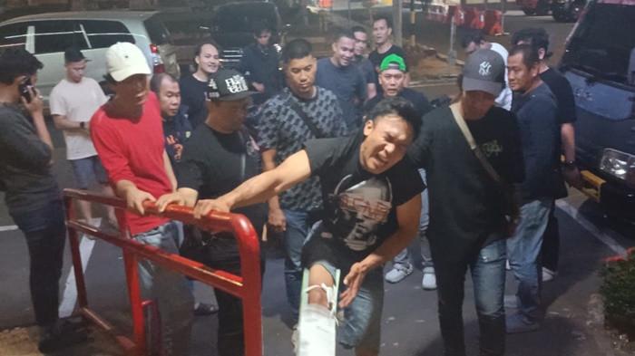 DITANGKAP -- Alim Munandar (28) warga Desa Petanang, Muara Enim, pelaku begal di Kertapati Palembang ditangkap, Rabu (19/8/2026). Alim sudah beraksi sebanyak 12 kali melakukan aksi begal.