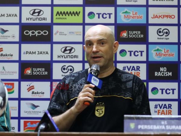 Pelatih Persebaya Surabaya, Bernardo Tavares, langsung alihkan fokus ke laga selanjutnya lawan PSBS Biak usai mengalahkan Arema FC dalam Derbi Jawa Timur