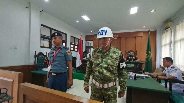 TNI TERLIBAT NARKOBA -  Mayor Laut Faisal Mulia menjalani persidangan, dengan agenda keterangan saksi, di Pengadilan Militer Tinggi I Medan, pada Senin (10/8/2026). Prajurit TNI Angkatan Laut ini didakwa kasus peredaran narkoba. 