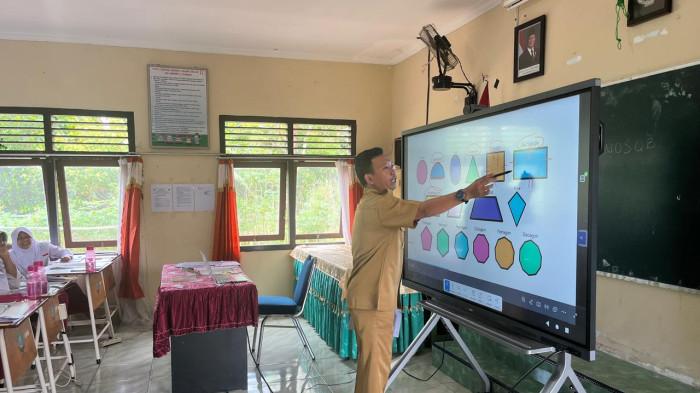 20260821 guru PPPK sekaligus wali kelas IV SD Negeri 1 Damar