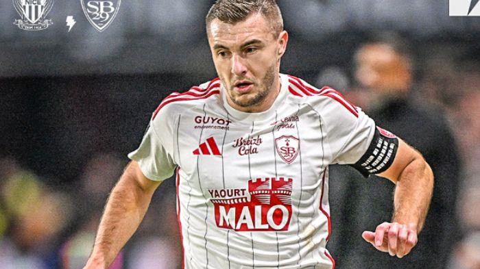 PEMAIN BREST -