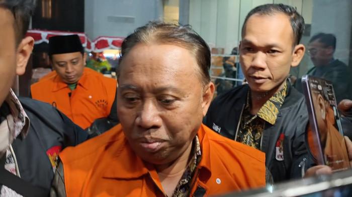 REKTOR DITAHAN KPK - KPK menahan Rektor Universitas Jenderal Soedirman (Unsoed) Purwokerto Ahmad Sodiq beserta lima tersangka lainnya pada Sabtu (22/8/2026) dini hari.
