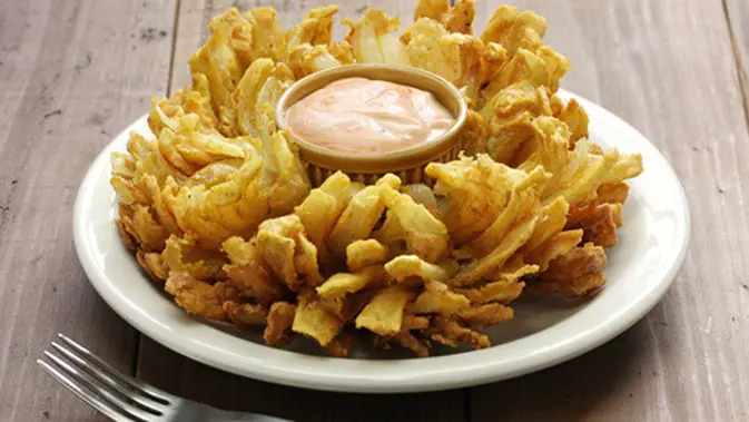 Resep Blooming Onion Crispy yang Mekar Sempurna. Foto: National Onion Association