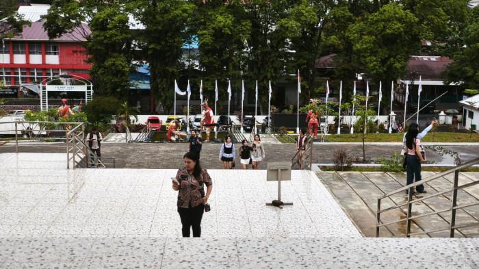 PANTAUAN - Di lokasi, suasana museum tampak ramai sejak pagi hingga sore hari, Rabu 17 Juni 2026. Para pengunjung terlihat antusias menjelajahi setiap ruang pamer yang kini ditata lebih modern, rapi, dan informatif.