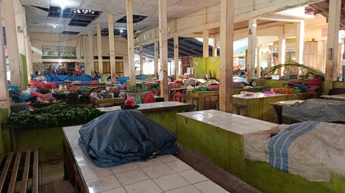 PASAR BULA - Kondisi Pasar Rakyat Gumumae Bula, Kabupaten Seram Bagian Timur (SBT), tampak sepi, Sabtu (22/8/2026) sore.