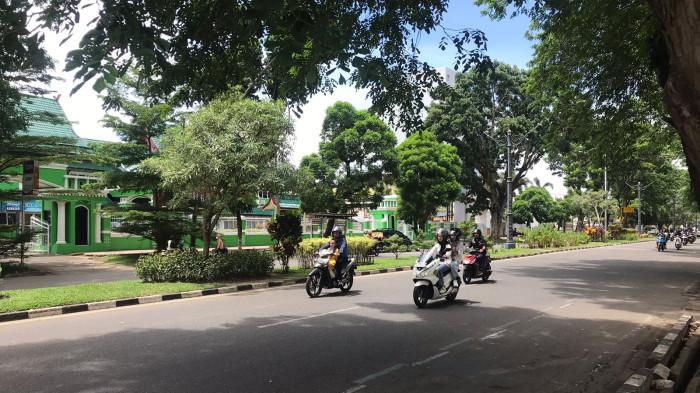 MENINGGAL - Kawasan Telanaipura, Kota Jambi. Seorang siswa SMPN 17 Kota Jambi tewas setelah duel. Peristiwa terjadi di kawasan Jalan Imam Bonjol, Kelurahan Telanaipura, Kecamatan Telanaipura, Kota Jambi, Jumat (21/8/2026) sekitar pukul 14.00 WIB.
