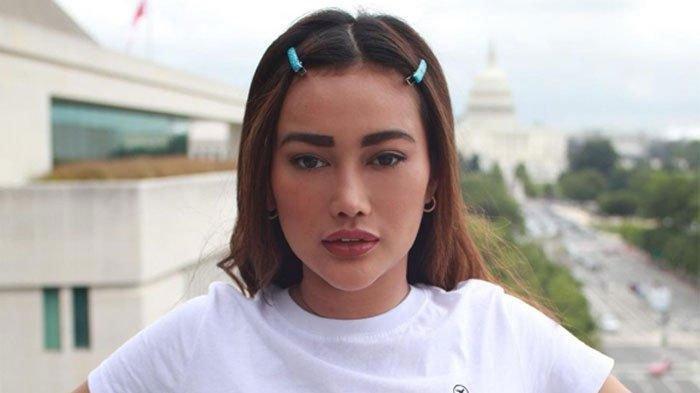 Artis Ratu Felisha