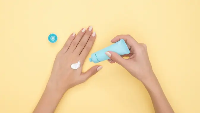 Ilustrasi Penggunaan Sunscreen Credit: pexels.com/Moose
