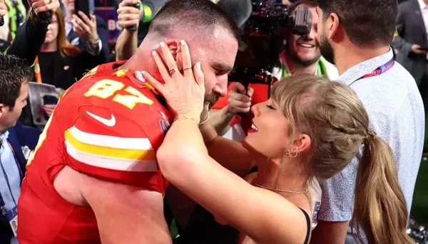Travis Kelce and Taylor Swift.