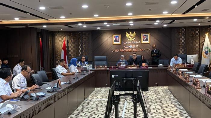 Rapat Kerja Komisi B DPRD Provinsi DKI Jakarta  