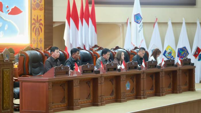 SEMANGAT - YSK menyampaikan penjelasan mengenai Perubahan Kebijakan Umum Anggaran dan Prioritas Plafon Anggaran Sementara (KUA-PPAS) Tahun Anggaran 2026.