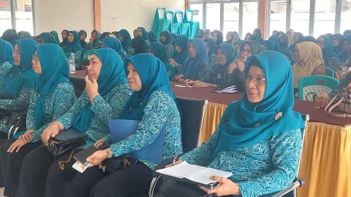 SOSIALISASI PKK - Potret Anggota TP.PKK Kabupaten hingg kelurahan di aula