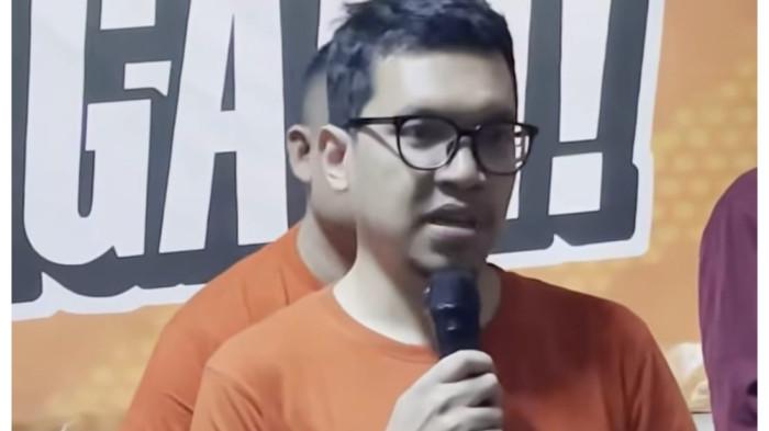 Sosok Muhammad Aditya Putra terpilih sebagai Ketua Umum the Jakmania periode 2026-2029. Ada pesan dari Diky Soemarno.