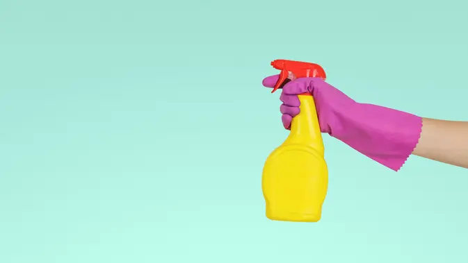 Tips Membersihkan Rumah Lebih Cepat (Photo by JESHOOTS.COM on Unsplash)