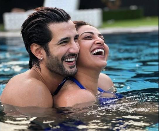 Anushka Ranjan and Aditya Seal welcome twin daughters, name them Vira and Mahi; Kiara Advani, Alia Bhatt bless newborn twins